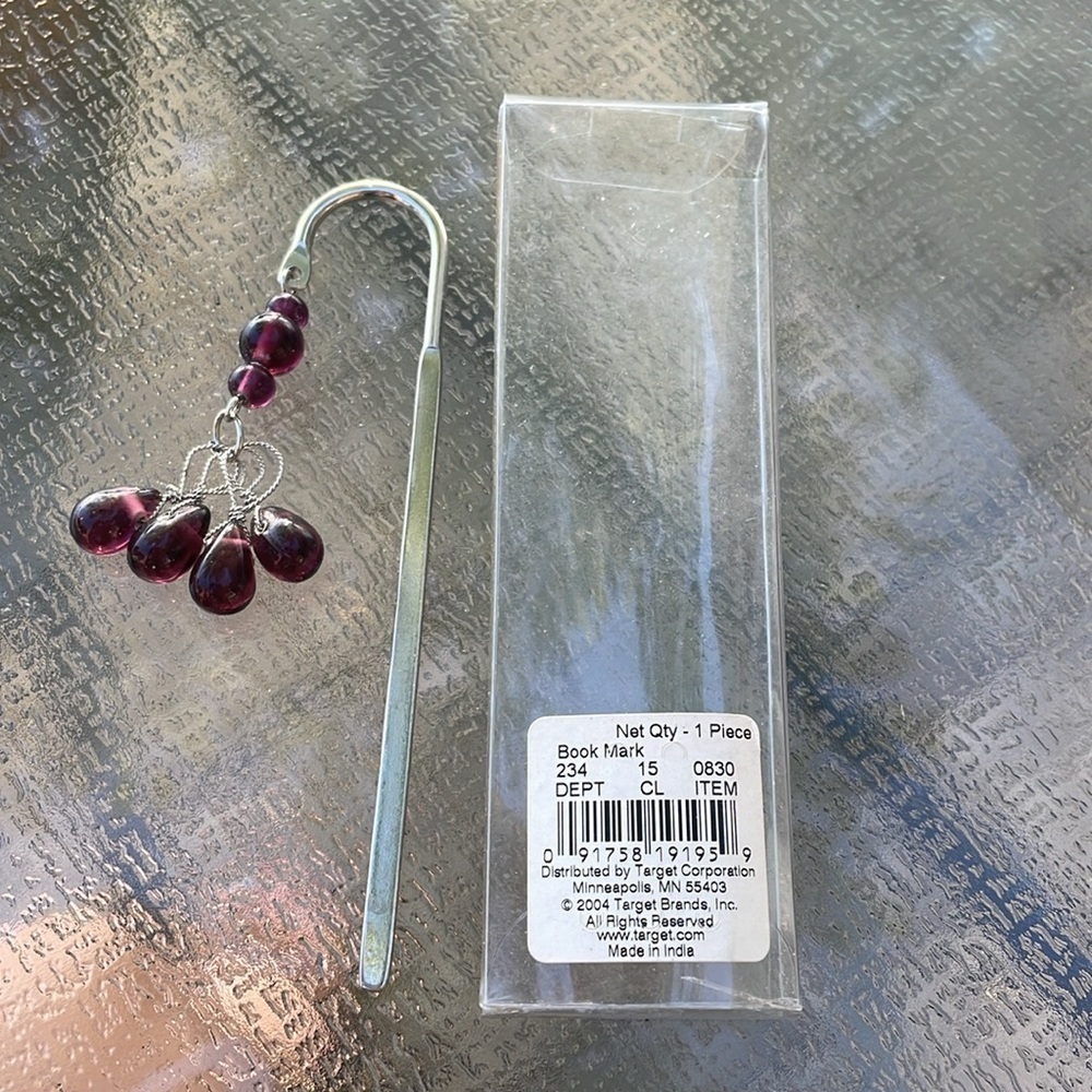 NIB metal bookmark w dangling purple beads. shepherd’s hook w 7 amethyst beads - Picture 2 of 6
